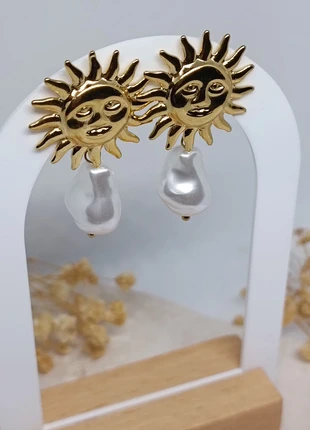 Boucles d'oreilles Soleil Perle, merk: Eclats de Bijoux, staat: Nieuw met prijskaartje, € 18,00, € 19,60 inclusief Kopersbescherming