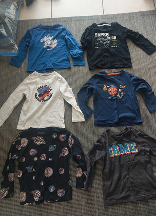 Pulls enfant, marque: Kiabi, état: Très bon état, taille: 4 ans / 104 cm, 3,00 €, 3,85 € Protection acheteurs incluse