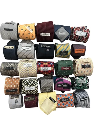 Set 25 cravatte di lusso SL01, marke: Vintage Dressing, zustand: Zufriedenstellend, 15,00 €, 16,45 € beinhaltet Vinted-Käuferschutz Pro