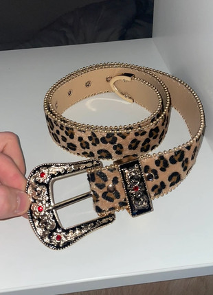 Ceinture léopard strass & boucle western dorée | style Y2K vintage cowgirl bling 2000s, marque: y2k, état: Très bon état, taille: 110 cm, 25,90 €, 27,90 € Protection acheteurs (Pro) incluse