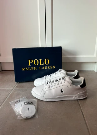 Polo ralph lauren baskets bases blanches logo noir, brand: Ralph Lauren, condizioni: Ottime, taglia: 39, €100.00, €105.70 include la Protezione acquisti