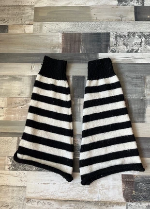 Gestreepte wijde beenwarmers, merk: Shein, staat: Nieuw zonder prijskaartje, € 1,50, € 2,28 inclusief Kopersbescherming