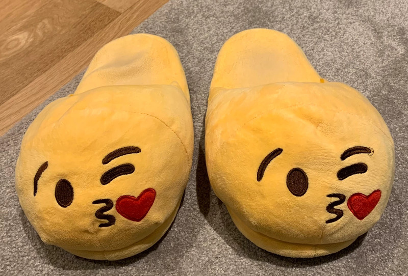 Pantufas emoji da Natura - Vinted