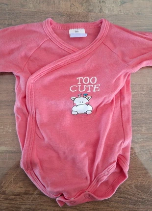 Roze body, merk: onbekend, staat: Goed, maat: 1-3 maanden / 56 cm, € 1,00, € 1,75 inclusief Kopersbescherming