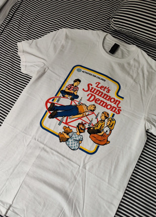 Tshirt M Lets summon demons Tavola ouija, marque: Gildan, état: Neuf sans étiquette, taille: M, 20,00 €, 21,70 € Protection acheteurs incluse
