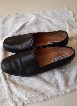 Scarpe nere, état: Très bon état, taille: 39, 5,00 €, 5,95 € Protection acheteurs incluse