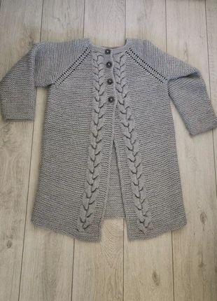 Hand knitted trui , merk: Hand Knitted, staat: Heel goed, maat: M / 38 / 10, € 10,00, € 11,20 inclusief Kopersbescherming