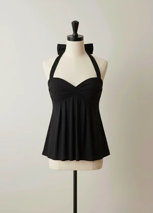 Haut Noir Très Élégant Dos à Moitié Nu, merk: CHIC, staat: Heel goed, maat: S / 36 / 8, € 21,00, € 22,75 inclusief Kopersbescherming