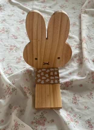Miffy serre-livres en bois (wooden bookend), marque: Miffy, état: Neuf avec étiquette, 10,00 €, 11,20 € Protection acheteurs incluse