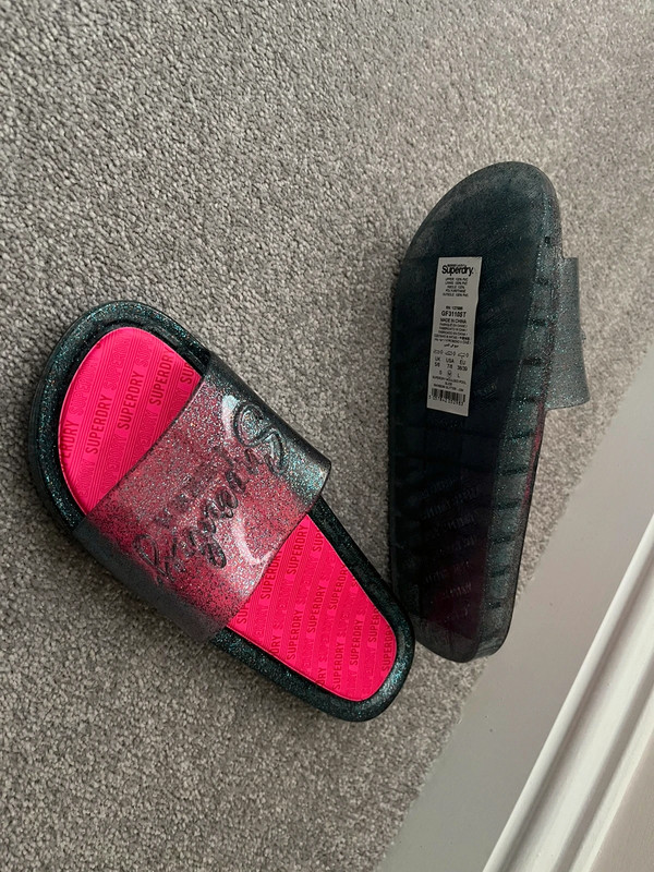 Superdry sliders clearance size