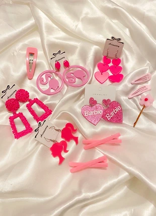 Lot de bijoux (Boucles d’oreilles + Barrettes) thème Girly / Barbie, marke: COQUETTE, zustand: Sehr gut, 14,90 €, 16,35 € beinhaltet Vinted-Käuferschutz Pro