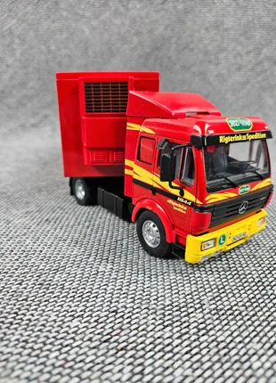Camion miniature Mercedes Actros 1844 Suzi-Wan Rigterink – 1/43 – modèle collector, marque: Altaya, état: Très bon état, taille: Taille unique, 36,00 €, 38,50 € Protection acheteurs incluse
