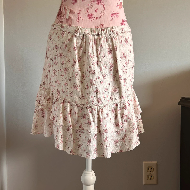 2000s floral mini skirt coquette ruffle skirt 4