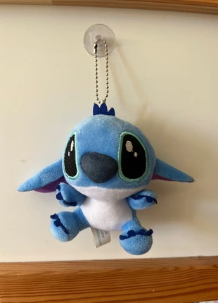 🧸 Peluche Stitch porte-clés ventouse – Disney prix, marke: Disney, zustand: Neu, größe: Frühchen, bis 44, 4,50 €, 5,43 € inklusive Vinted-Käuferschutz