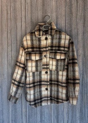 Cappotto giacca camicia Bershka XXS, merk: Bershka, staat: Heel goed, maat: XXS / 32 / 4, € 9,00, € 10,15 inclusief Kopersbescherming