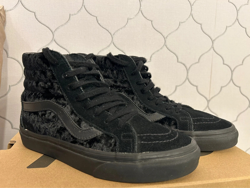 Velvet vans 1