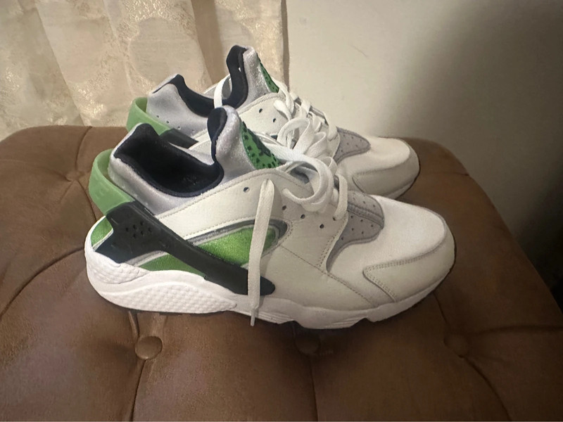 Women huarache. 1