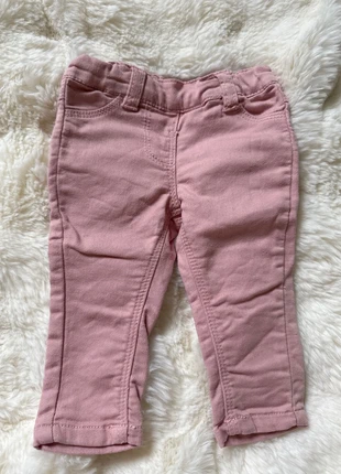 Jeans, merk: Pat et Ripaton, staat: Goed, maat: 1-3 maanden / 56 cm, € 2,00, € 2,80 inclusief Kopersbescherming