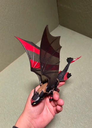 How to Train Your Dragon, merk: Dragon, staat: Heel goed, maat: M, € 17,50, € 19,08 inclusief Kopersbescherming