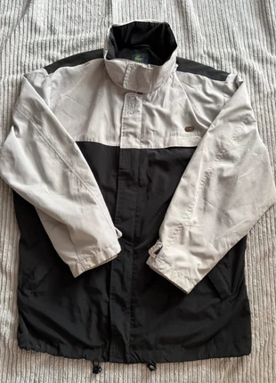 Manteau Lacoste logo brodée taille L en très bon état, marque: Lacoste, état: Très bon état, taille: L, 40,00 €, 42,70 € Protection acheteurs incluse