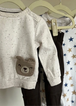 Schattige babyset maat 80 – Boxpakje + C&A top + broek, marca: C&A, estado: Muito bom, tamanho: 12-18 meses / 80 cm, €10.00, €11.20 inclui Proteção do Comprador