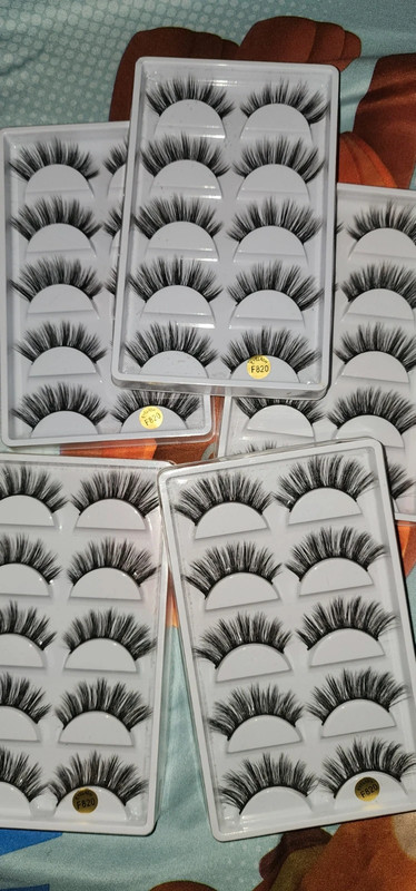 Eyelashes Black Pack of 5 Pairs) F820 2