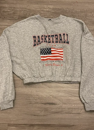 Pull gris, brand: Jennyfer, condizioni: Ottime, taglia: XS, €1.50, €2.28 include la Protezione acquisti