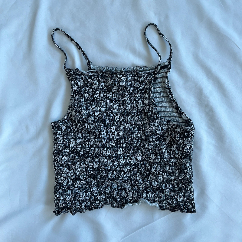 Black and white floral print ruched cropped/mini tank top 3