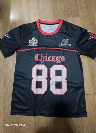 t-shirt jersey sport Y2K noir et rouge - taille M, marque: CM, état: Neuf sans étiquette, taille: M, 12,00 €, 13,30 € Protection acheteurs incluse