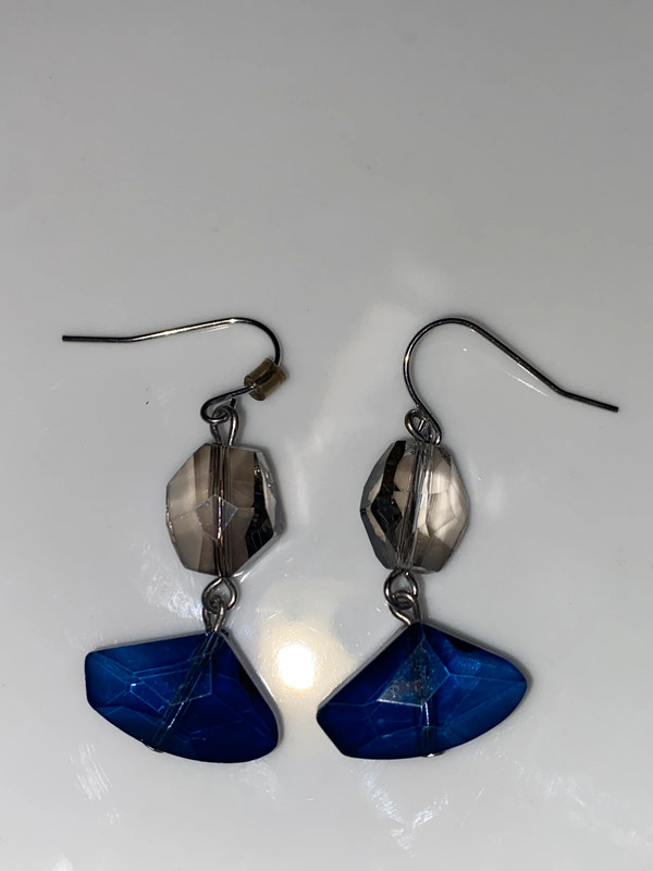 Pair hanging dangly silvertone metal pierced earrings blue clear faceted glass 4