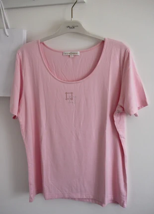 tee shirt rose, marque: UJA, état: Très bon état, taille: XXXL / 46 / 18, 15,00 €, 16,45 € Protection acheteurs incluse