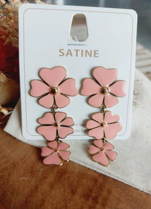 Boucles fleurs Satine, brand: Satine, condizioni: Ottime, €5.00, €5.95 include la Protezione acquisti Pro