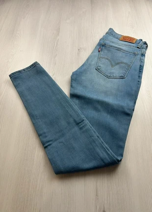 Jeans Levi's Femme 710 Coupe Skinny Taille Mi Haute Bleu Taille 36, merk: Levi's, staat: Heel goed, maat: S / 36 / 8, € 16,00, € 17,50 inclusief Kopersbescherming Pro