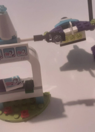 LEGO(MD) Friends - Le manège volant du parc d'attractions (41128