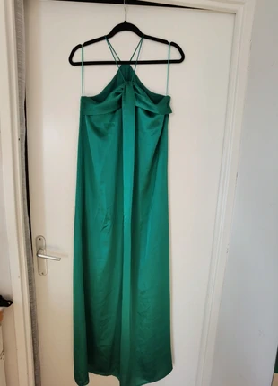 Robe longue fluide neuve Mango suit, vert émeraude, taille S., marke: Mango, zustand: Neu, größe: S / 36 / 8, 28,00 €, 30,10 € inklusive Vinted-Käuferschutz