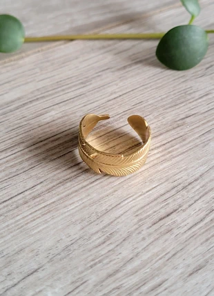 Bague dorée texturée élégante minimaliste chic, zustand: Neu, größe: Größenverstellbar, 5,99 €, 6,99 € inklusive Vinted-Käuferschutz