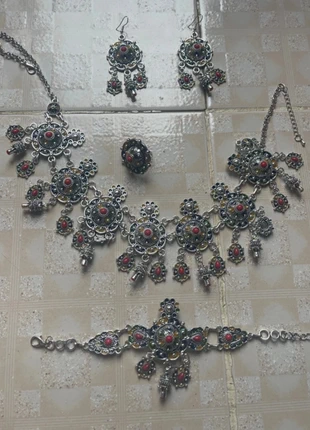 Ensemble bijou parure kabyle amazigh berbère BO collier bague bracelet gourmette, marke: Kabyle, zustand: Neu, mit Etikett, 35,00 €, 37,45 € inklusive Vinted-Käuferschutz