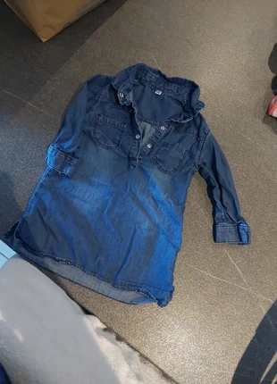 Robe en jeans , merk: Zeeman, staat: Heel goed, maat: 6-9 maanden / 68 cm, € 2,00, € 2,80 inclusief Kopersbescherming