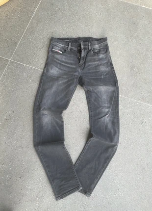 Jean Diesel, marque: Diesel, état: Très bon état, taille: W29 | FR 38, 35,00 €, 37,45 € Protection acheteurs incluse