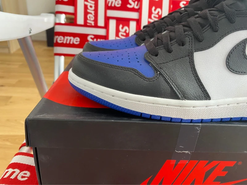 Jordan 1 rétro high og royal toe neuf 44fr - photo numéro 8