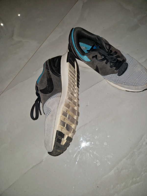 Chaussure Nike 4