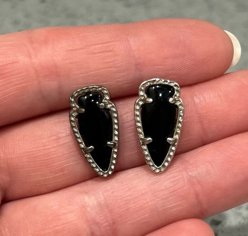 Kendra Scott Stud Earrings 1