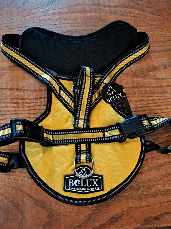 Black and yellow adjustable dog harness size large 1