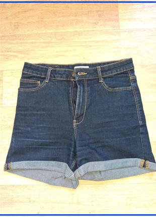 Short slim bleu marine Kiabi / Kiabi navy blue slim shorts, brand: Kiabi, condizioni: Ottime, taglia: S / IT 40 / EU 36, €3.70, €4.59 include la Protezione acquisti