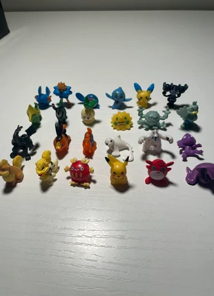 24 mini figure Pokémon originali – Pikachu, Gengar, Growlithe, Collezione vintage e moderne, marke: Collezione, zustand: Neu, größe: Einheitsgröße, 14,99 €, 16,44 € inklusive Vinted-Käuferschutz