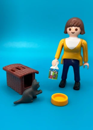 Figurine Playmobil City life femme moderne CUSTOM avec chaton et accessoires, marke: Playmobil, zustand: Sehr gut, größe: Einheitsgröße, 3,25 €, 4,11 € beinhaltet Vinted-Käuferschutz Pro