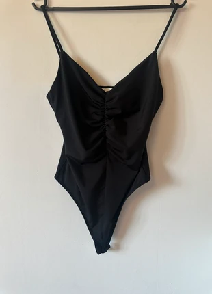 body de soirée noir à bretelle décolleté en V - H&M - M, marca: H&M, estado: Muy bueno, tamaño: M / 38 / 10, 6,00 €, 7,00 € Protección al comprador incluida