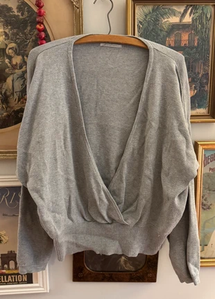 Grey sweater cotton, brand: Urban Outfitters, condition: Very good, size: 4 / S, $13.00, $14.35 includes Buyer Protection