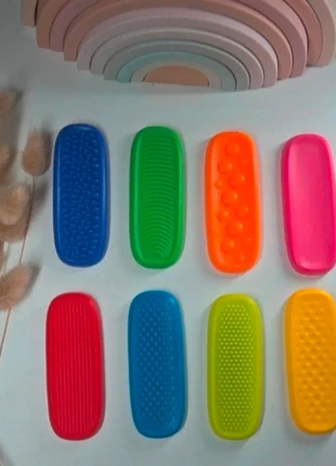 Lot 8 galets longs texturés zen anti-stress, brand: ZEN, condizioni: Ottime, taglia: 3 anni / 98 cm, €7.90, €9.00 include la Protezione acquisti Pro