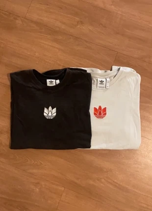 Tshirt Adidas oversize- Taille L - coupe large - lot de 2, brand: adidas, condition: Good, size: L, €30.00, €32.20 includes Buyer Protection